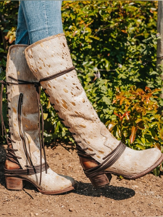 freebird Shoes - RARE Freebird Coal Calf Hide Light Cream with Gold Spots Lace-Up Leather Boot 9